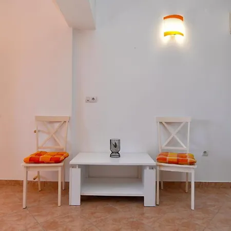 Apartment Ferienwohnung Fur 5 Personen Ca 43 Qm In Pula, Istrien Istrische Riviera Pula