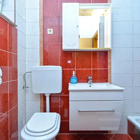 Apartment Ferienwohnung Fur 5 Personen Ca 43 Qm In Pula, Istrien Istrische Riviera *