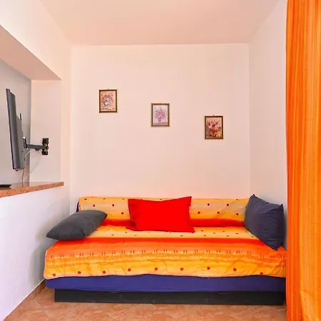 Apartment Ferienwohnung Fur 5 Personen Ca 43 Qm In Pula, Istrien Istrische Riviera